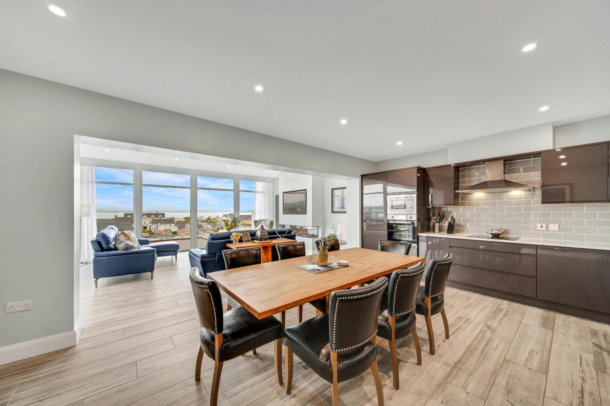Bayview Luxury 4 Bedroom Penthouse Даунингс Экстерьер фото